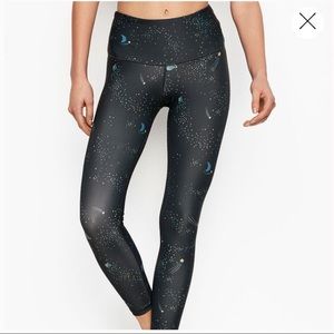 Victoria’s Secret Sport galaxy leggings